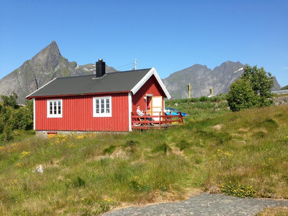 Rorbua Pa Toppoya Reine Exterior photo